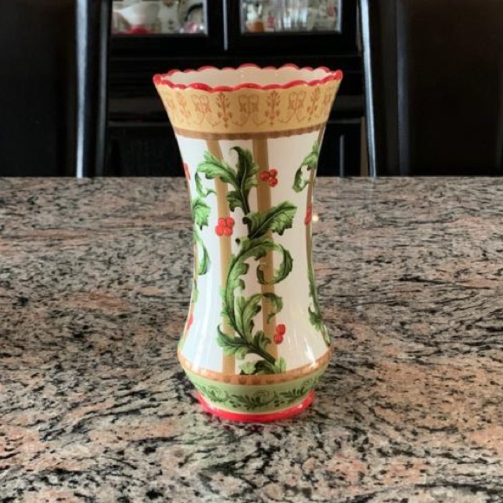 Laura ashley vase